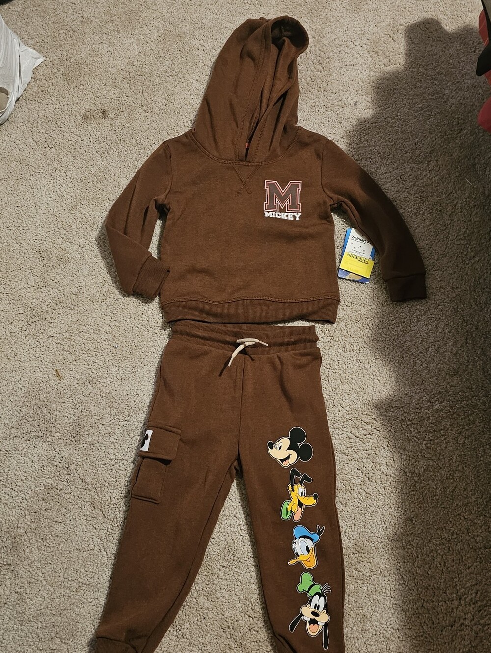 Disney Brown Mickey & Friends Sweatshirt and Joggers Set NWT Sz 2T